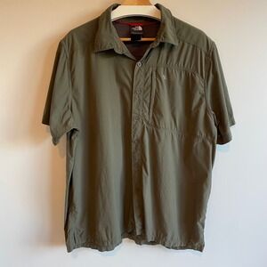The North Face Mens XXL Olive‎ Green Short Sleeve Button Up Hiking Shirt